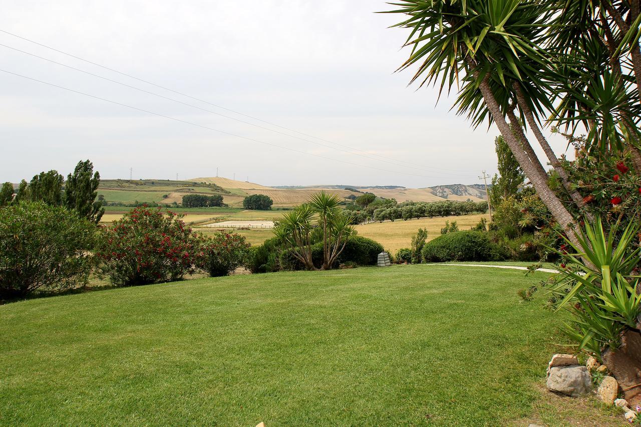 Casale Farnesiana B&B Tarquinia Dış mekan fotoğraf